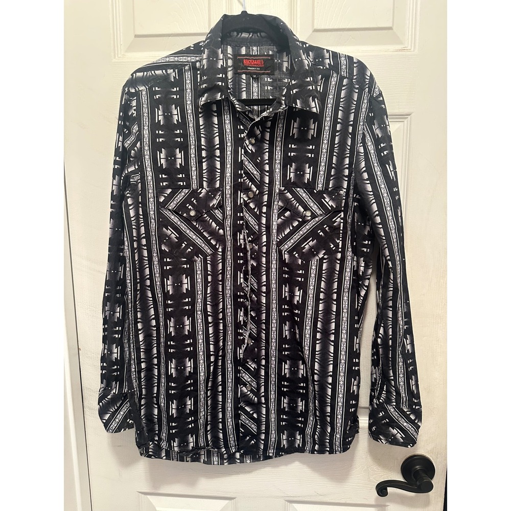 Rock and Roll Denim Mens Modern Fit Aztec Pearl Snap Western Shirt Black White M